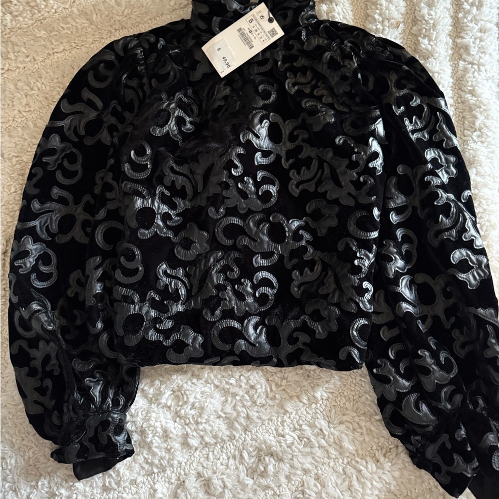 Zara Black Boxy Blouse with Bell Sleeves